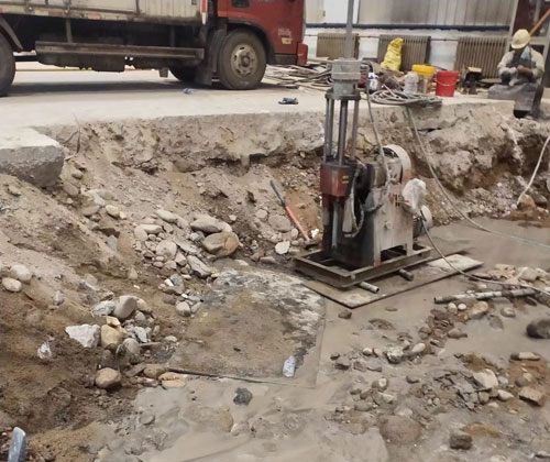 三乡镇公路下沉压浆